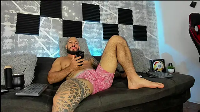 leonidas 18k online show from 06-08-26, 02:12