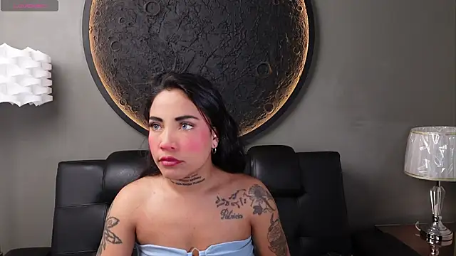 miss vaiolette online show from 06-16-26, 11:02