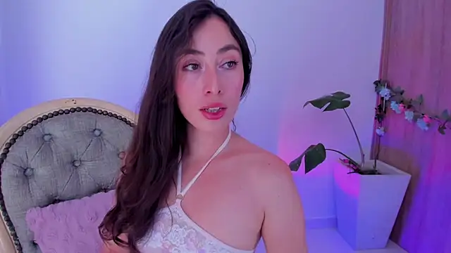 Snapshot of Amatiista chatting on 07-17-26, 04:56 Amatiista online show from 07-17-26, 04:56