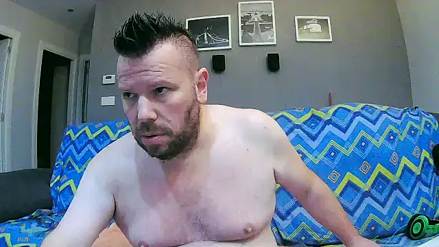 Snapshot of txan9876 chatting on 09-16-25, 12:22 txan9876 online show from 09-16-25, 12:22