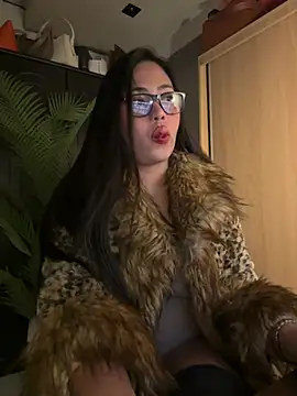 BigDominaMia online show from 04-24-26, 03:09