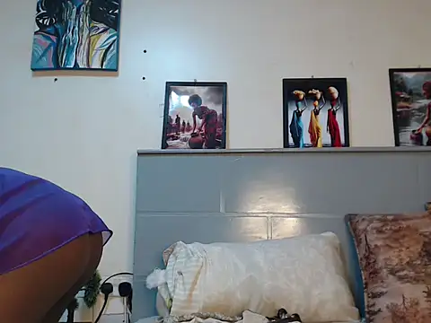 CandyLovesU2 online show from 02-07-25, 06:56