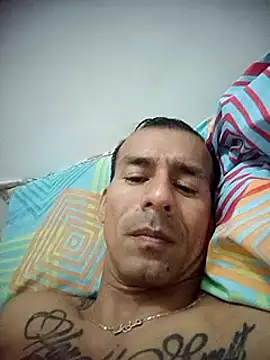 Snapshot of couplepregnantdick20 chatting on 02-05-25, 08:04 couplepregnantdick20 online show from 02-05-25, 08:04