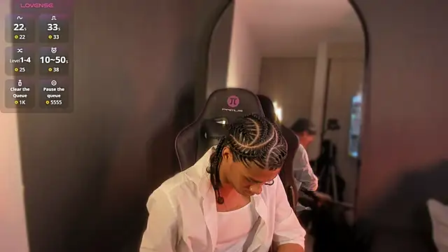 Lucas eevans online show from 02-05-26, 04:44