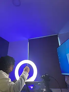 Lucas eevans online show from 02-18-26, 03:19