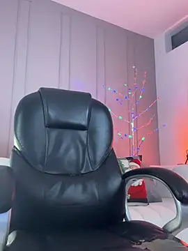 Frank Farrell online show from 11-26-25, 08:10