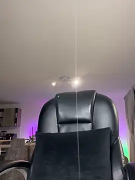 Frank Farrell online show from 02-18-26, 01:12