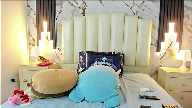 mollieblue69 online show from 02-14-25, 12:47