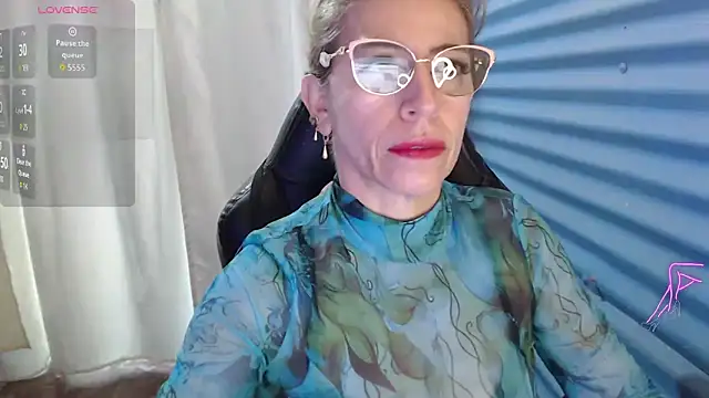 Chayla Ruiz online show from 04-26-26, 08:06