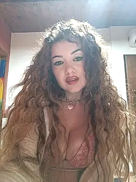 Snapshot of CurlyElisa chatting on 03-11-26, 12:27 CurlyElisa online show from 03-11-26, 12:27