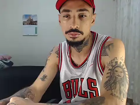 emiliano hottt online show from 02-22-26, 07:08