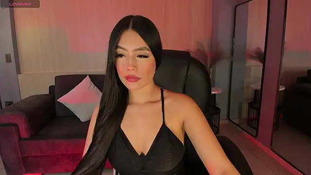 Snapshot of JadeEvansX chatting on 12-05-24, 04:44 JadeEvansX online show from 12-05-24, 04:44