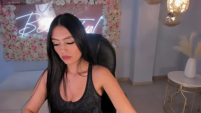 Snapshot of JadeEvansX chatting on 12-23-24, 10:55 JadeEvansX online show from 12-23-24, 10:55