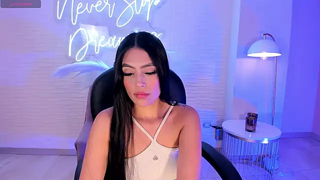 Snapshot of JadeEvansX chatting on 01-21-25, 06:12 JadeEvansX online show from 01-21-25, 06:12
