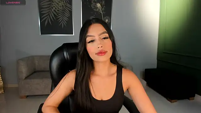 Snapshot of JadeEvansX chatting on 03-10-25, 05:50 JadeEvansX online show from 03-10-25, 05:50