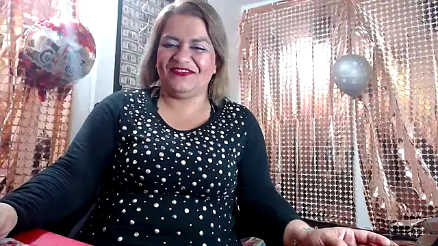 Snapshot of NAILAH_SANZ chatting on 03-19-25, 12:59 NAILAH SANZ online show from 03-19-25, 12:59