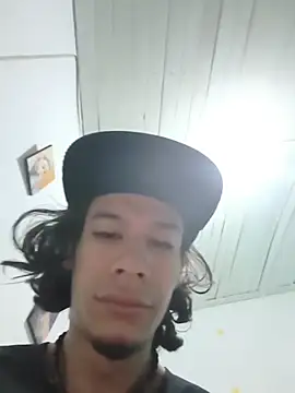 swagbabysk8 online show from 04-03-26, 01:53