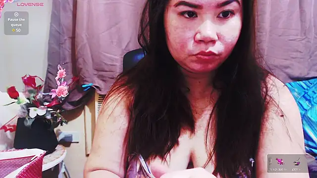 Snapshot of Alliayah_Hollyx chatting on 12-11-24, 02:00 Alliayah Hollyx online show from 12-11-24, 02:00