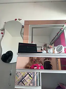 jailyncam  online show from 12-15-25, 02:43