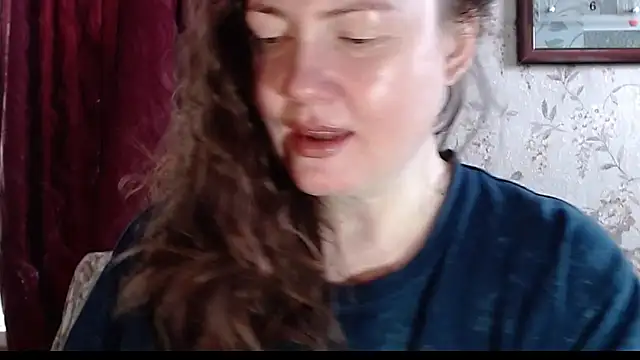 EmilyDoth online show from 03-16-26, 04:40