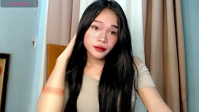 amomentoflust69 online show from 07-05-26, 10:33