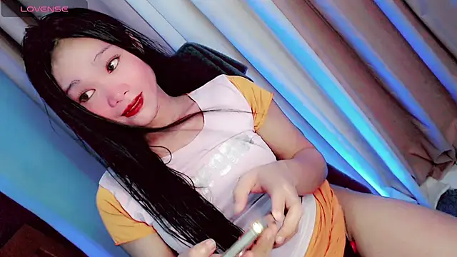 amomentoflust69 online show from 08-01-26, 12:26