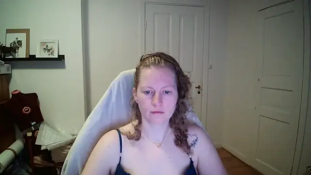 Girlnina-1995 online show from 03-04-26, 08:42