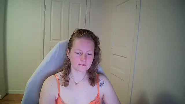 Girlnina-1995 online show from 04-27-26, 06:22