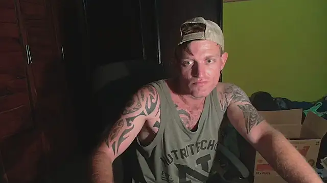 Snapshot of the-billy-blue chatting on 12-17-25, 07:42 the-billy-blue online show from 12-17-25, 07:42