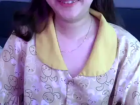 Bee 2k online show from 04-25-26, 04:15