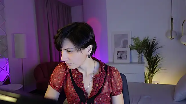 LorenDaze online show from 11-12-25, 02:06