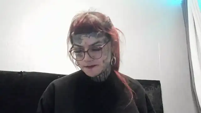 Snapshot of tamarapervert chatting on 12-04-25, 08:17 tamarapervert online show from 12-04-25, 08:17