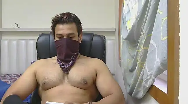 Snapshot of kaizercool1 chatting on 03-07-25, 01:53 kaizercool1 online show from 03-07-25, 01:53