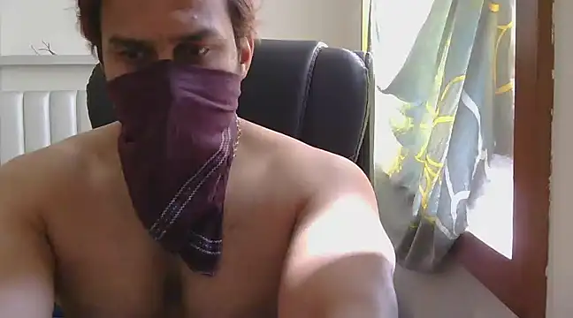 Snapshot of kaizercool1 chatting on 03-07-25, 06:13 kaizercool1 online show from 03-07-25, 06:13