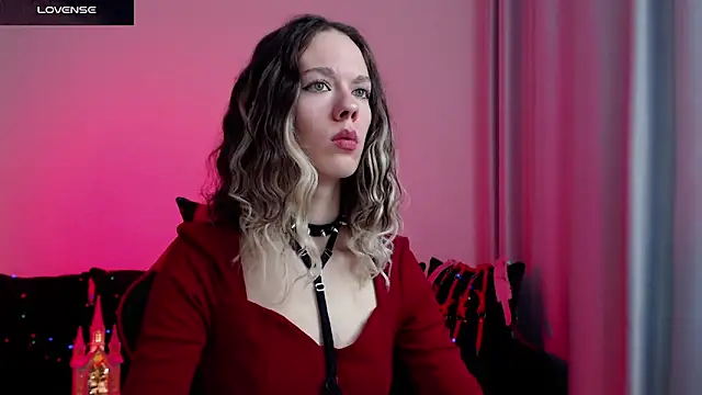 Snapshot of DivineBite chatting on 12-05-24, 06:55 DivineBite online show from 12-05-24, 06:55