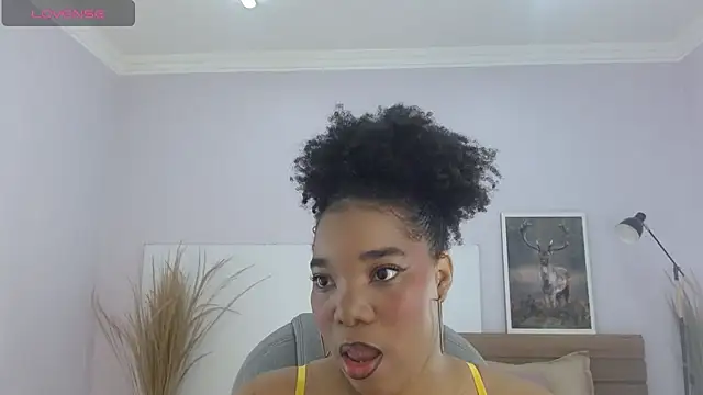 Snapshot of kimara_lion chatting on 06-24-26, 04:11 kimara lion online show from 06-24-26, 04:11