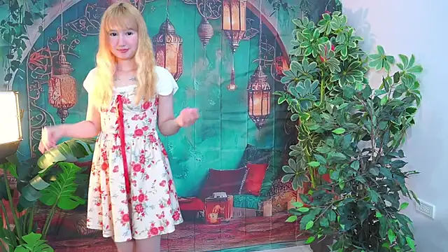 Snapshot of Pinkie_Princes chatting on 11-02-25, 07:38 Pinkie Princes online show from 11-02-25, 07:38