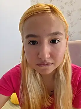 Snapshot of Pinkie_Princes chatting on 12-04-25, 03:43 Pinkie Princes online show from 12-04-25, 03:43