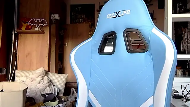 karo123421 online show from 03-11-26, 03:29