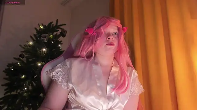 Snapshot of SueNiceeeee chatting on 01-07-26, 03:31 SueNiceeeee online show from 01-07-26, 03:31