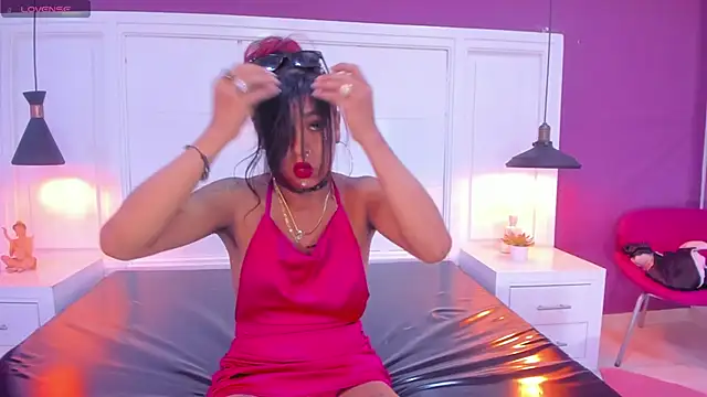 Snapshot of SilvanaCapelli chatting on 02-09-25, 09:39 SilvanaCapelli online show from 02-09-25, 09:39