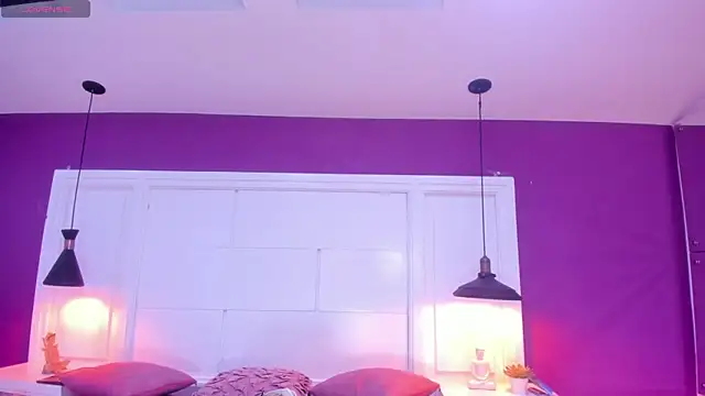 Snapshot of SilvanaCapelli chatting on 03-20-25, 10:32 SilvanaCapelli online show from 03-20-25, 10:32