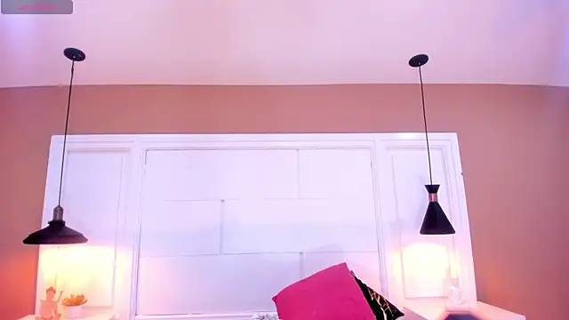 Snapshot of SilvanaCapelli chatting on 09-30-25, 07:02 SilvanaCapelli online show from 09-30-25, 07:02