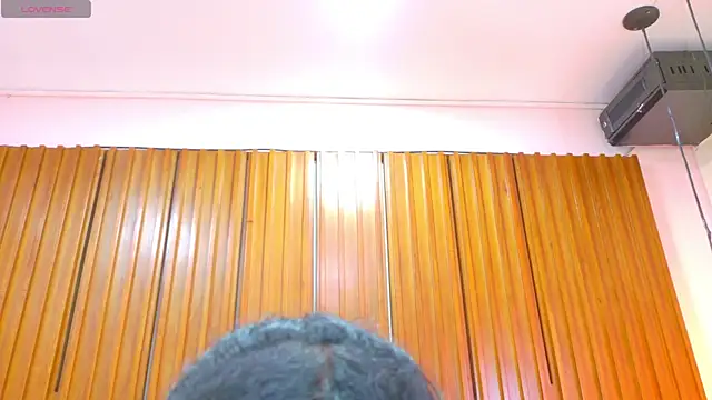 Snapshot of SilvanaCapelli chatting on 11-15-25, 09:54 SilvanaCapelli online show from 11-15-25, 09:54