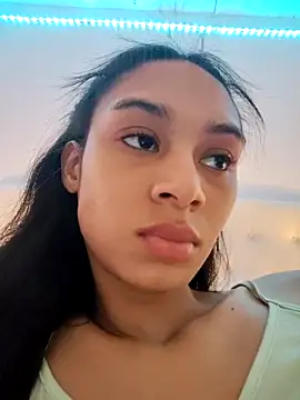 Leaberry online show from 03-11-26, 06:58