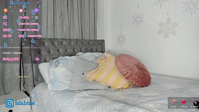 Kianna   online show from 12-14-25, 04:51