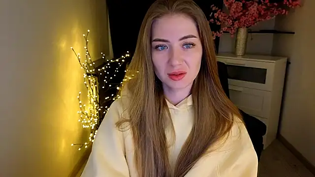 Adelyna Bird online show from 04-14-26, 06:52