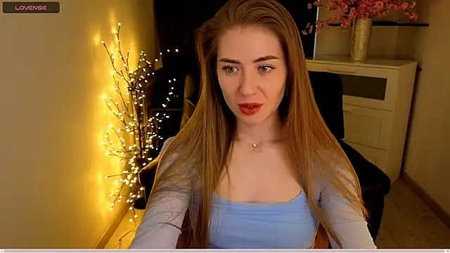 Adelyna Bird online show from 04-26-26, 07:06