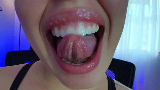 Snapshot of lisbet21x chatting on 01-23-25, 06:56 lisbet21x online show from 01-23-25, 06:56