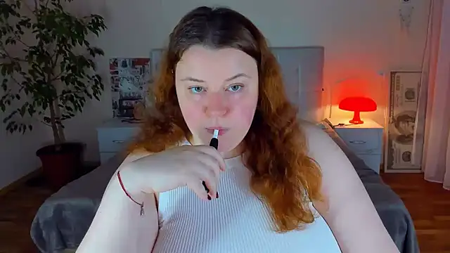 PolinaSalvatore online show from 07-20-26, 06:10